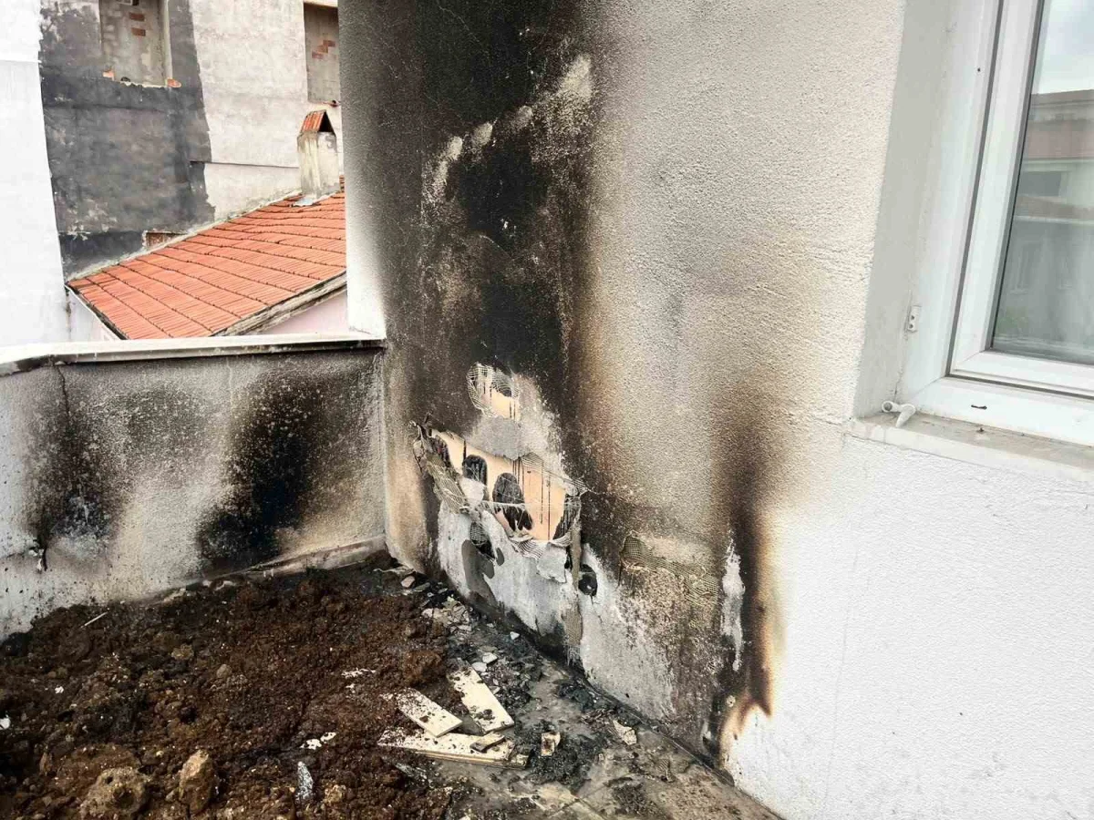 Bilecik’te balkonda düdüklü tencerede unutulan yemek yangına neden oldu