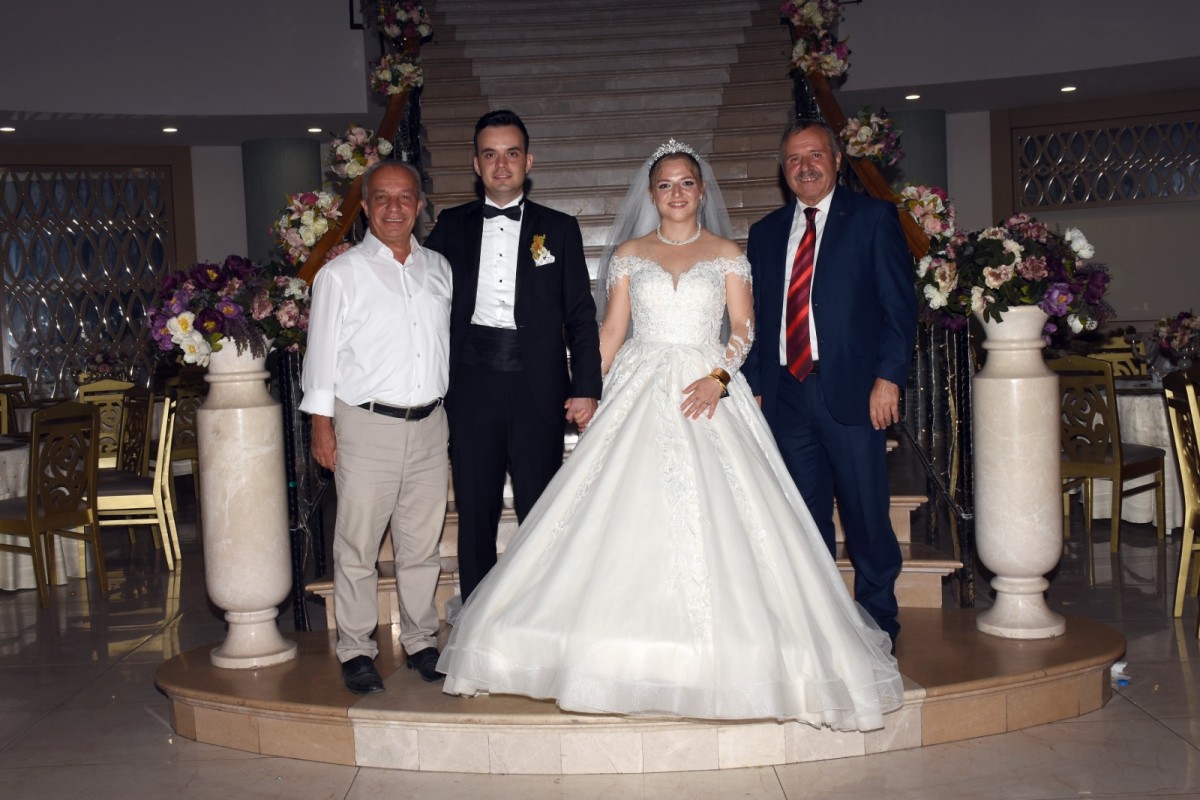 Zehra Betül ve Kurtuluş’a Mutluluklar