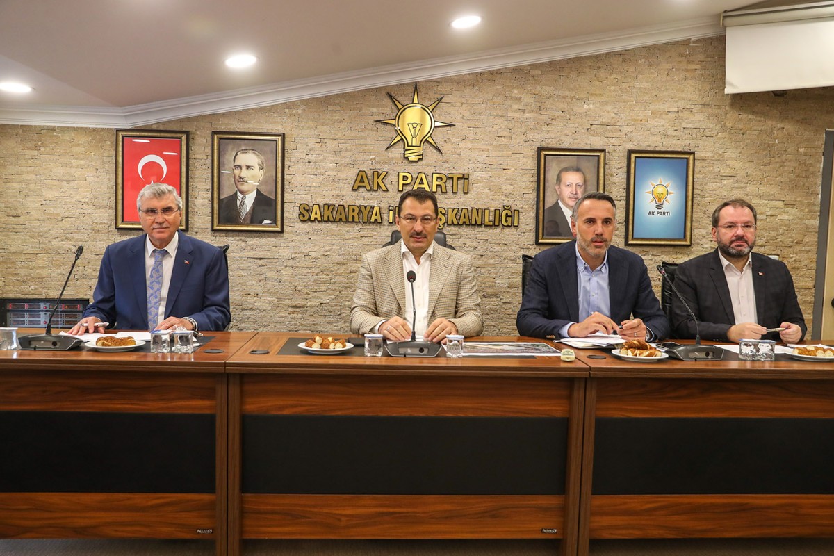 “Hasret bitiyor, Cumhurbaşkanımız huzur bulduğu Sakarya’ya geliyor”