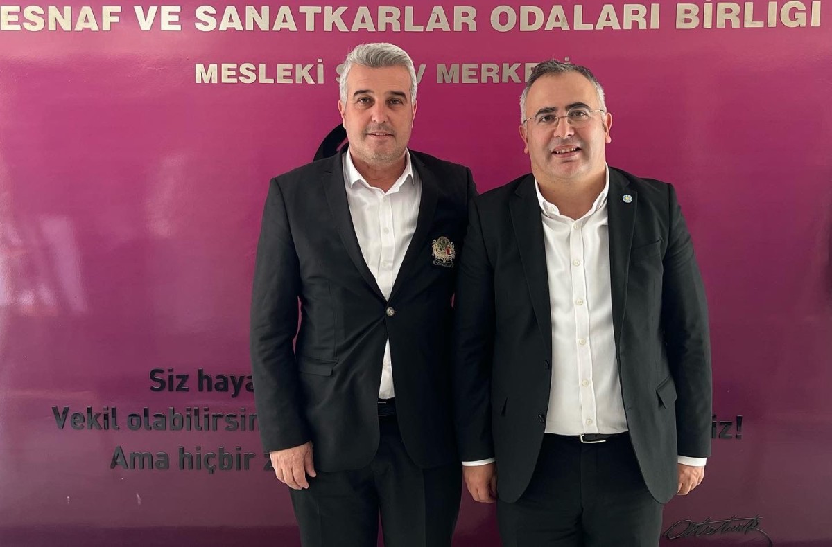 İYİ Parti Adapazarı İlçe teşkilatı Kantinciler Odasını ziyaret etti