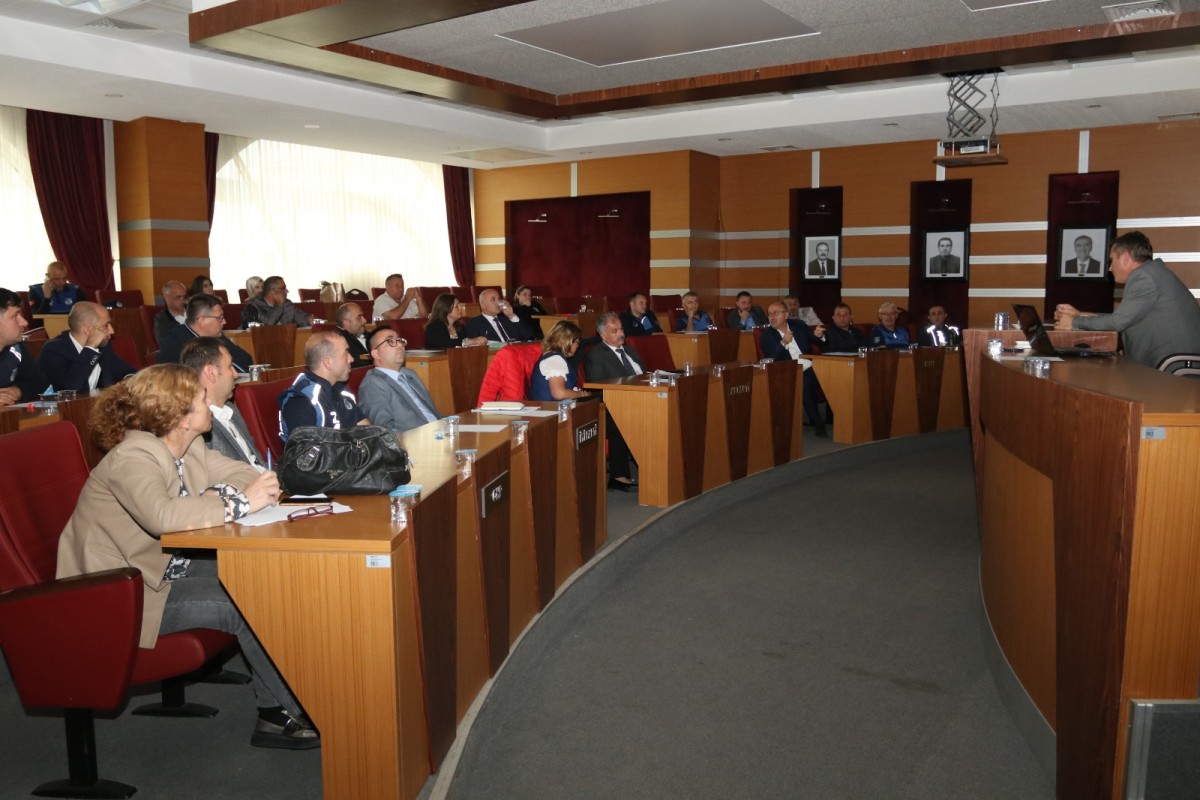 Serdivan’da Tüm Belediyelere Ortak Seminer