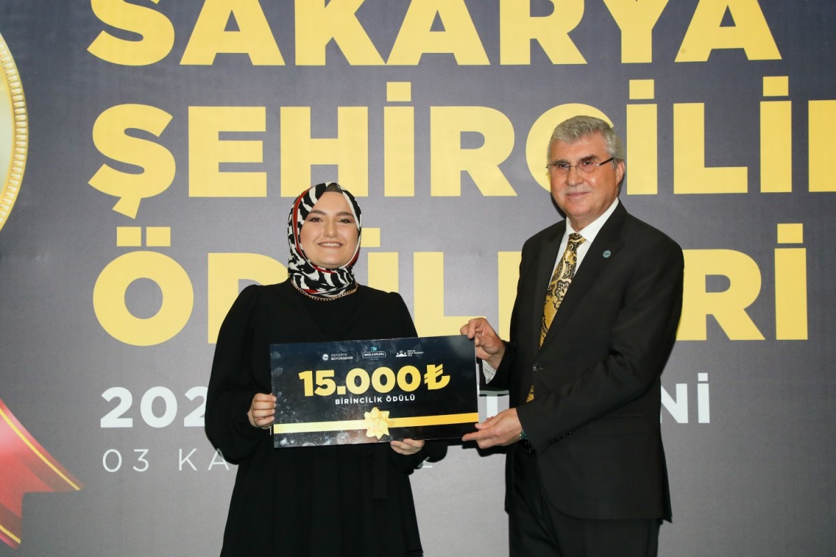 Sakarya’nın en prestijli ödülü sahibini buldu