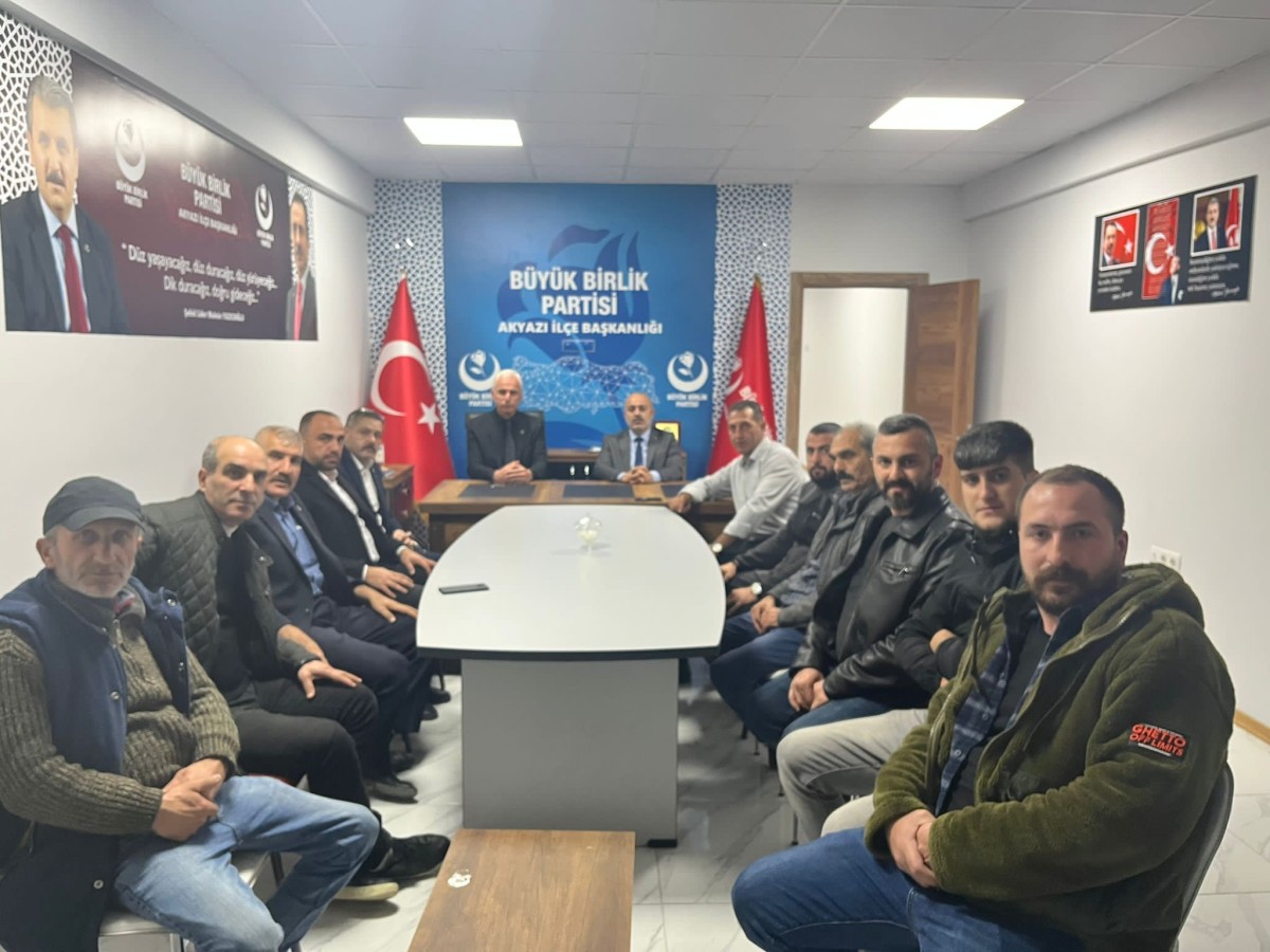 Büyük Birlik Partisi (BBP) İlçe Başkanları toplantısı Akyazı’da yapıldı.