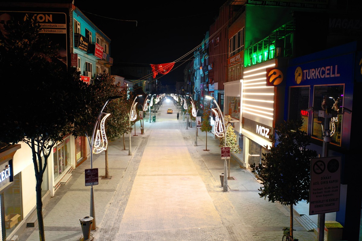 Çark Caddesi misafirini  yeni yüzüyle ağırlıyor