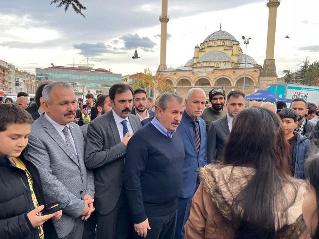 BBP İl Başkanı Bayar, Gölyaka İlçesinde depremzedeleri ziyaret etti 