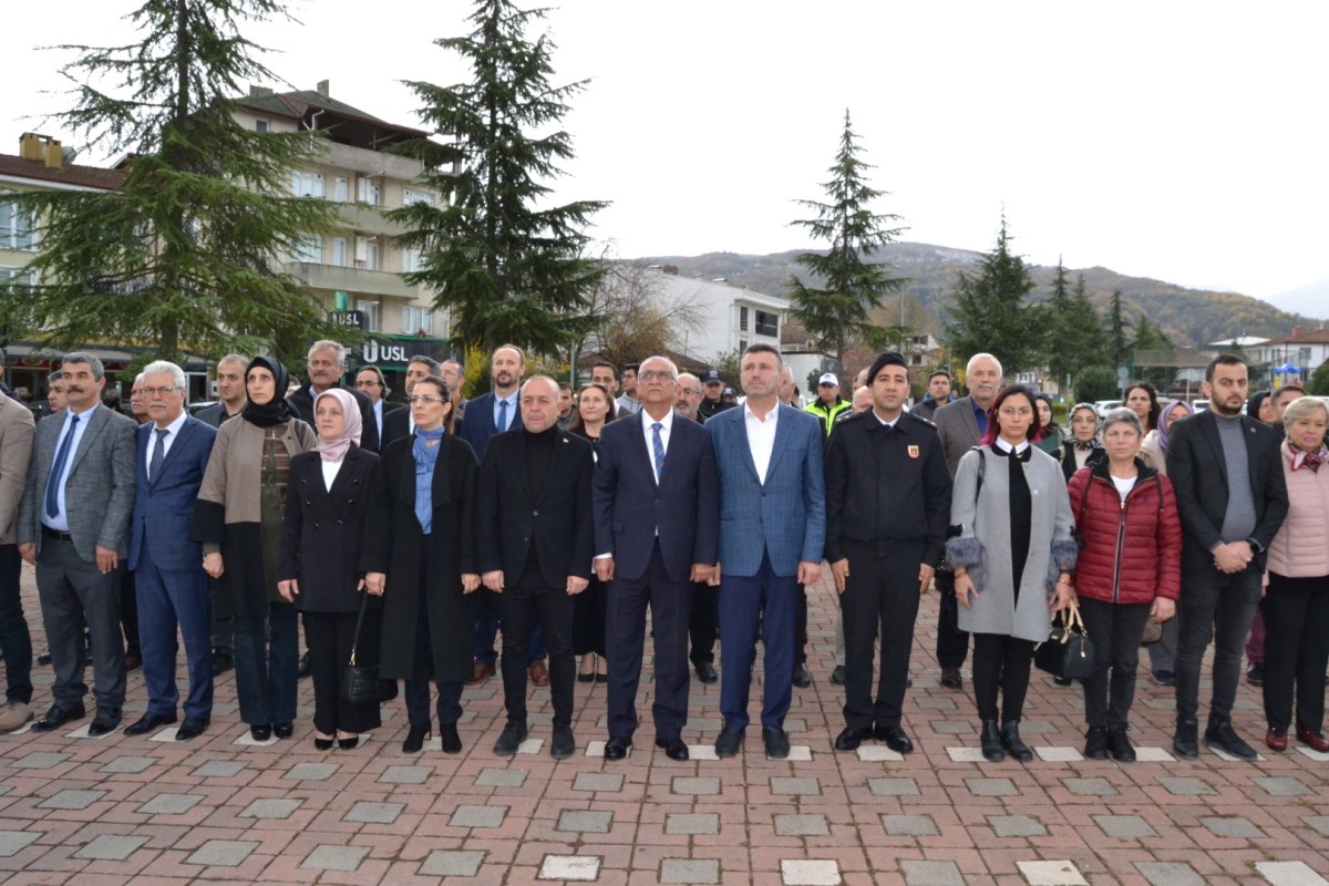 Sapanca’da Öğretmenler Günü Kutlandı