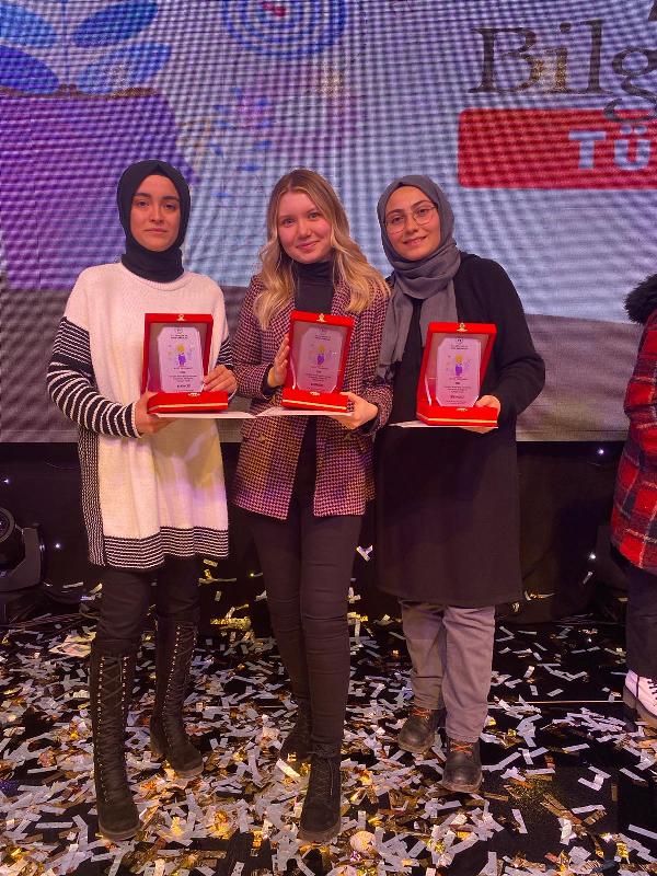 Bilgi Yarışmasında TÜRKİYE ŞAMPİYONU SAKARYA