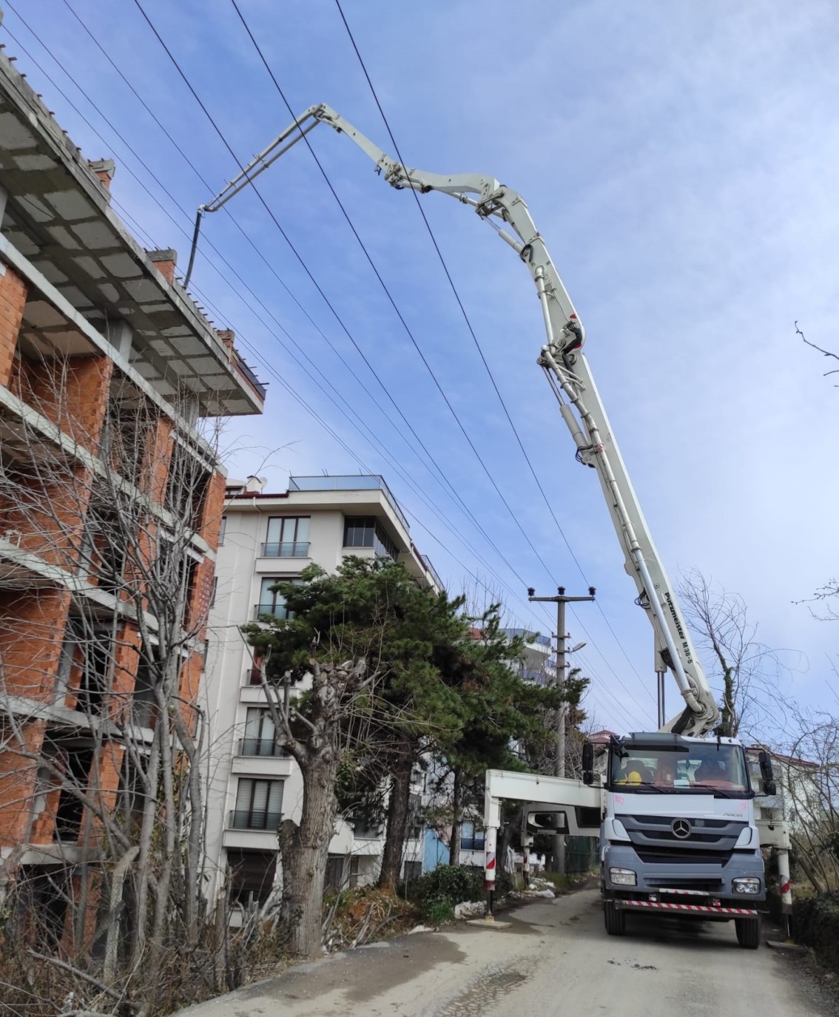SEDAŞ, elektrik hatlarına müdahale edilmemesi konusunda uyardı