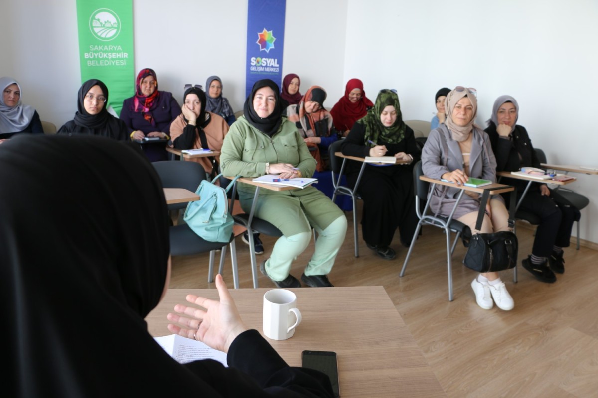 Adapazarı SGM’de ‘Huzurlu Ailem  Atölyeleri’ devam ediyor