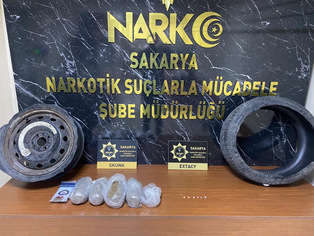  Uyuşturucu madde ticareti iki ayrı operasyon yapıldı 