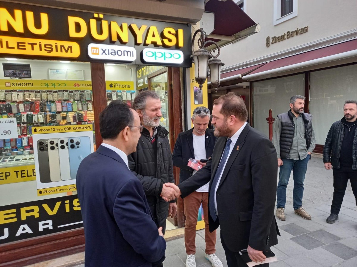 Zafer Partisi Sokaklara İndi