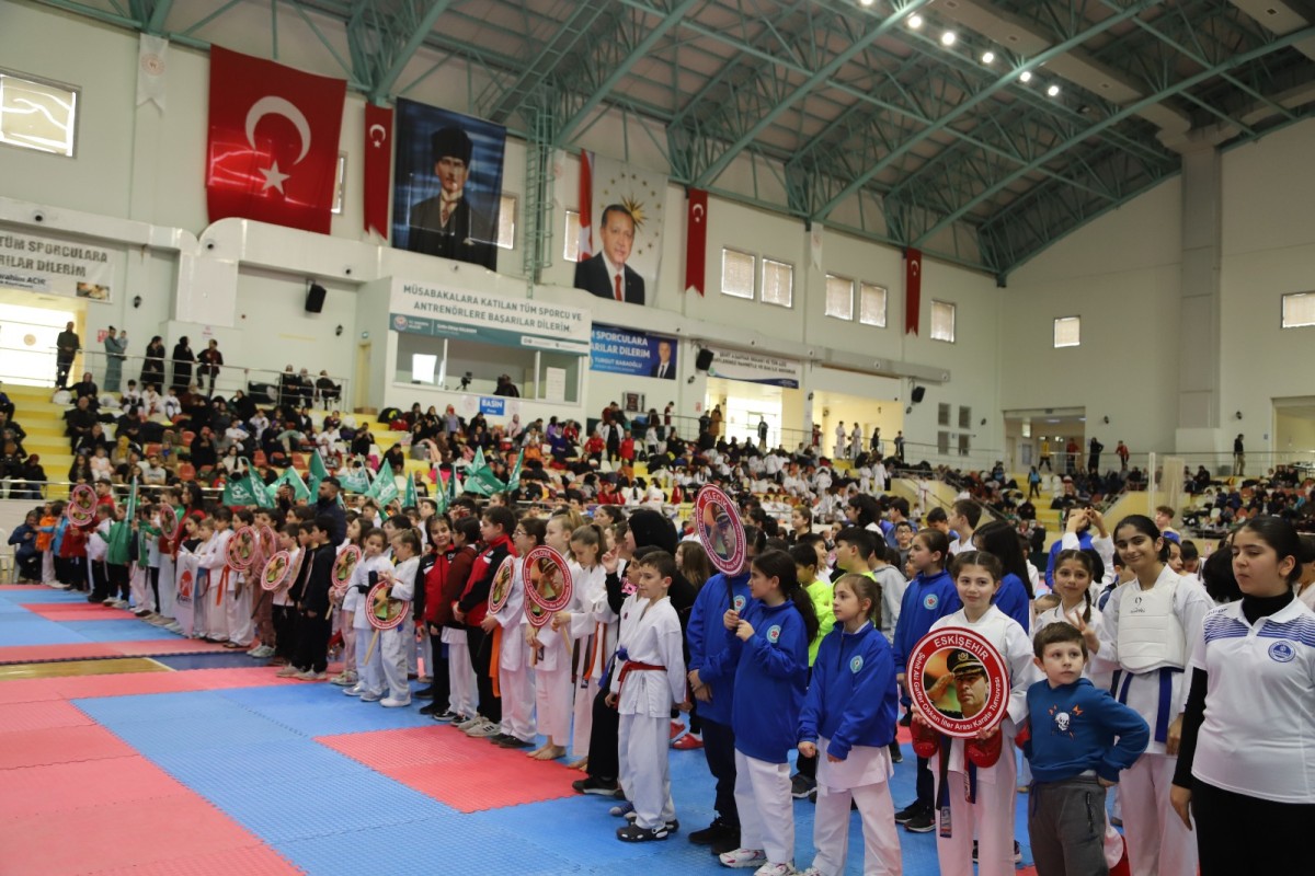 GAFFAR OKKAN’I ANMA ETKİNLİKLERİ KARATE TURNUVASI İLE SON BULDU