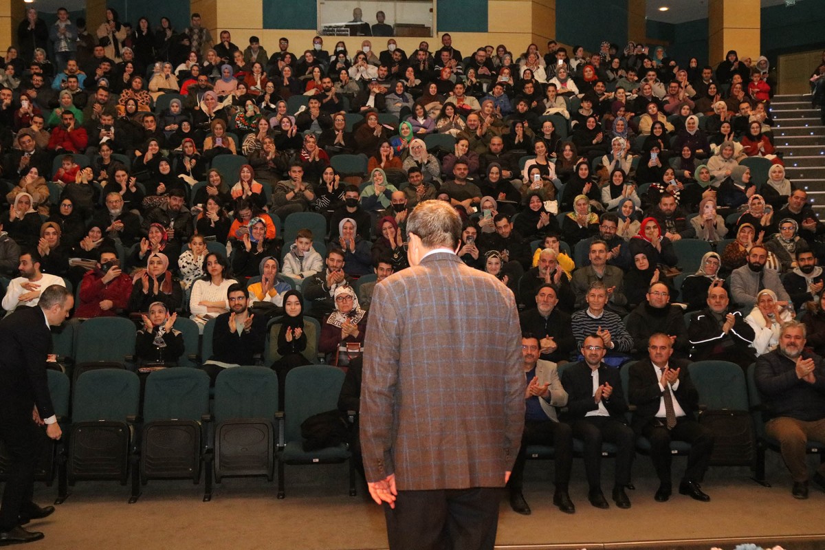 Hayati İnanç’la şiir ve sanatla dolu  bir akşam