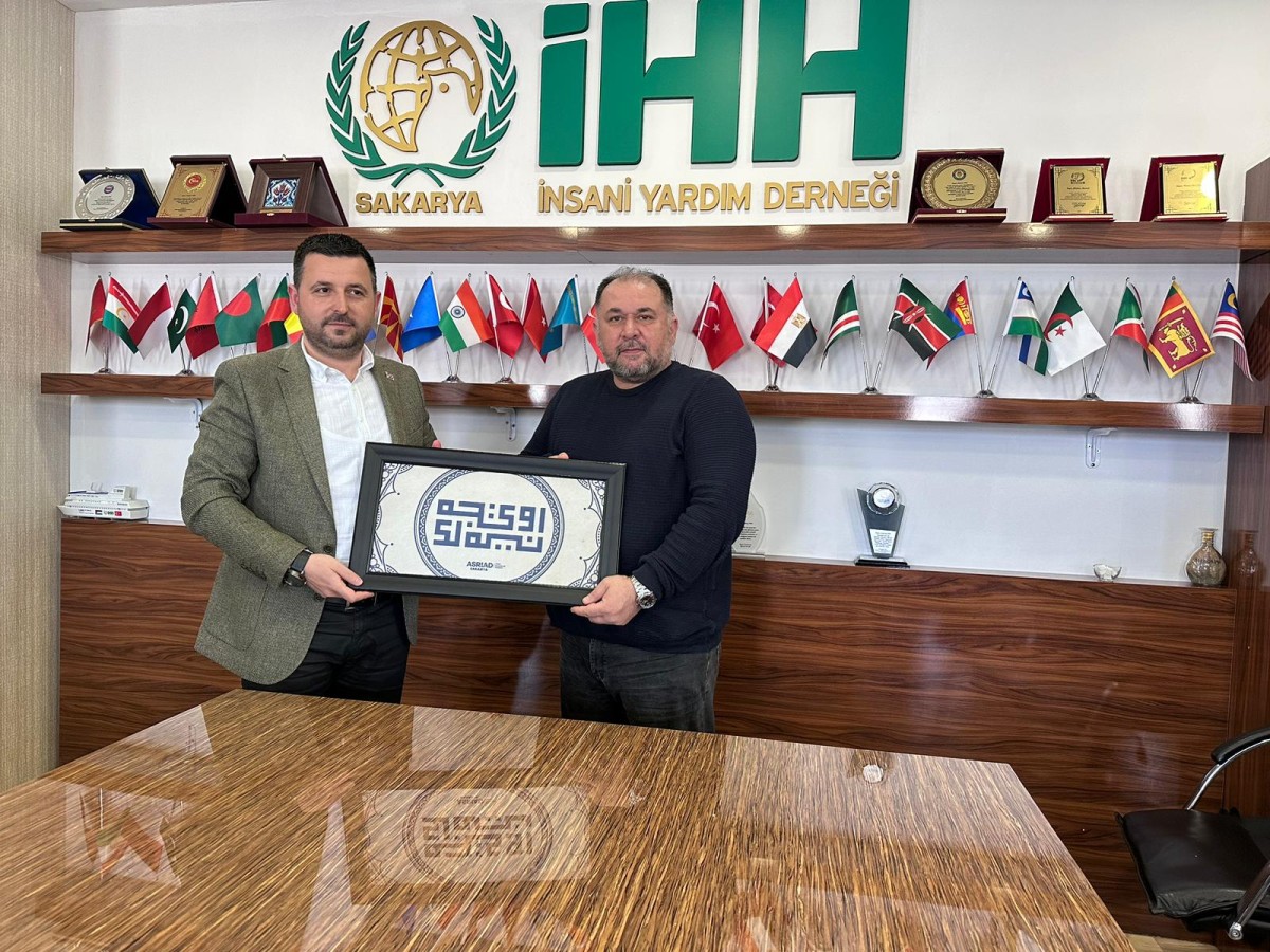  ASRİAD Sakarya Şube yönetimi ve üyeleri, İHH Arama Kurtarma Ekibine katıldı 