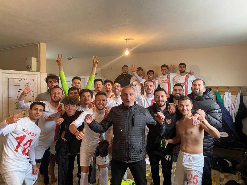 DEREKÖY ÇERKEZKÖY'Ü DEPLASMANDA 2 GOLLE GEÇTİ