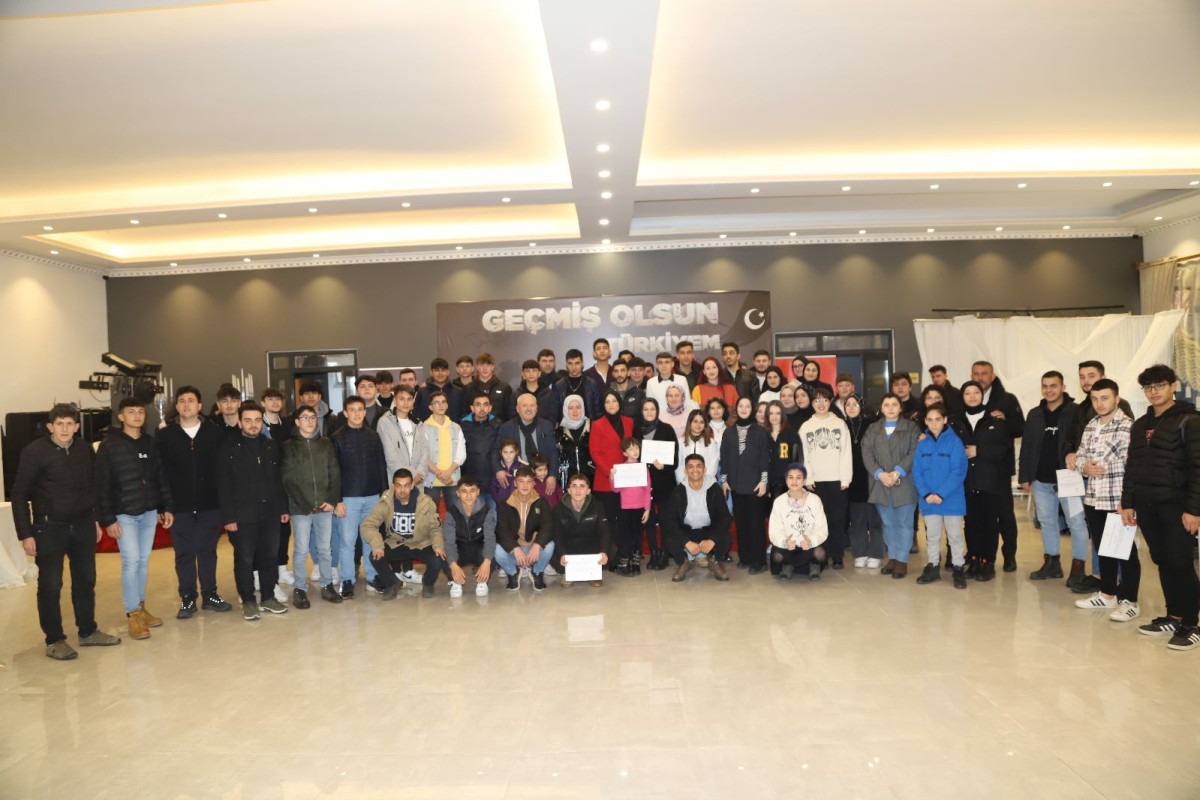 DEPREM KAHRAMANLARINA TEŞEKKÜR