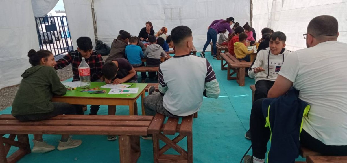 Büyükşehir Diyarbakır’da deprem  çocuklarının sevinci oldu