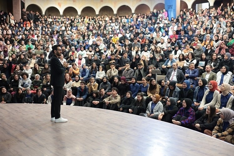 Nevşehir'de  gençler akın etti.