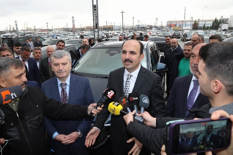  Aday tanıtım toplantısına Togg'la geldi
