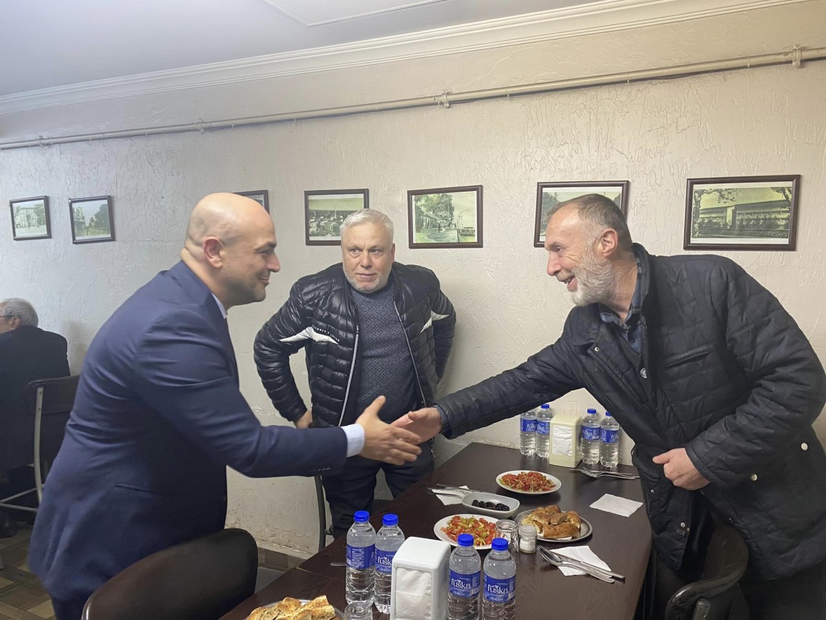 Kılıçaslan, Sapanca da ziyaretlerde bulundu