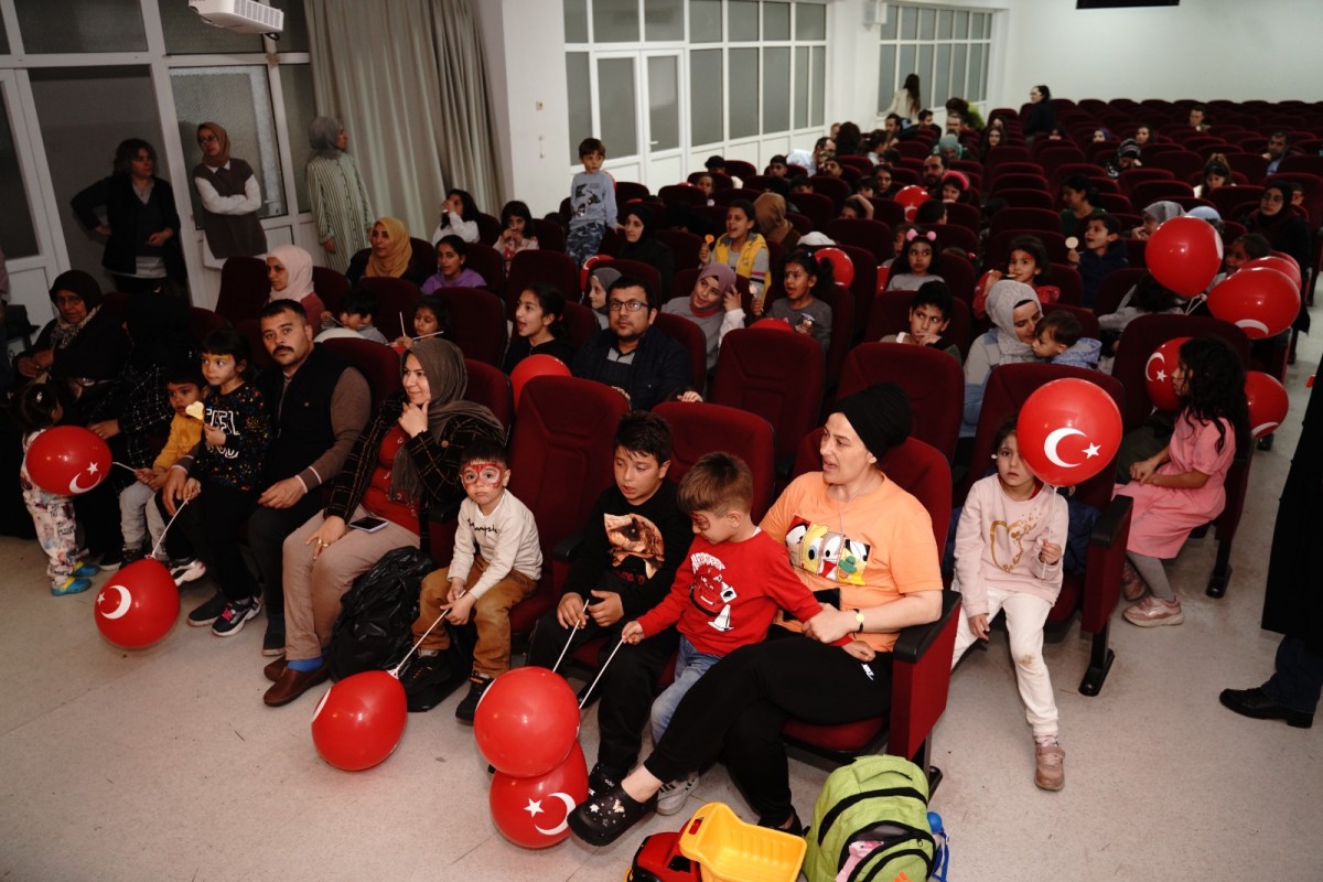 SAÜ’den Depremzedelere Anlamlı Ramazan Programı