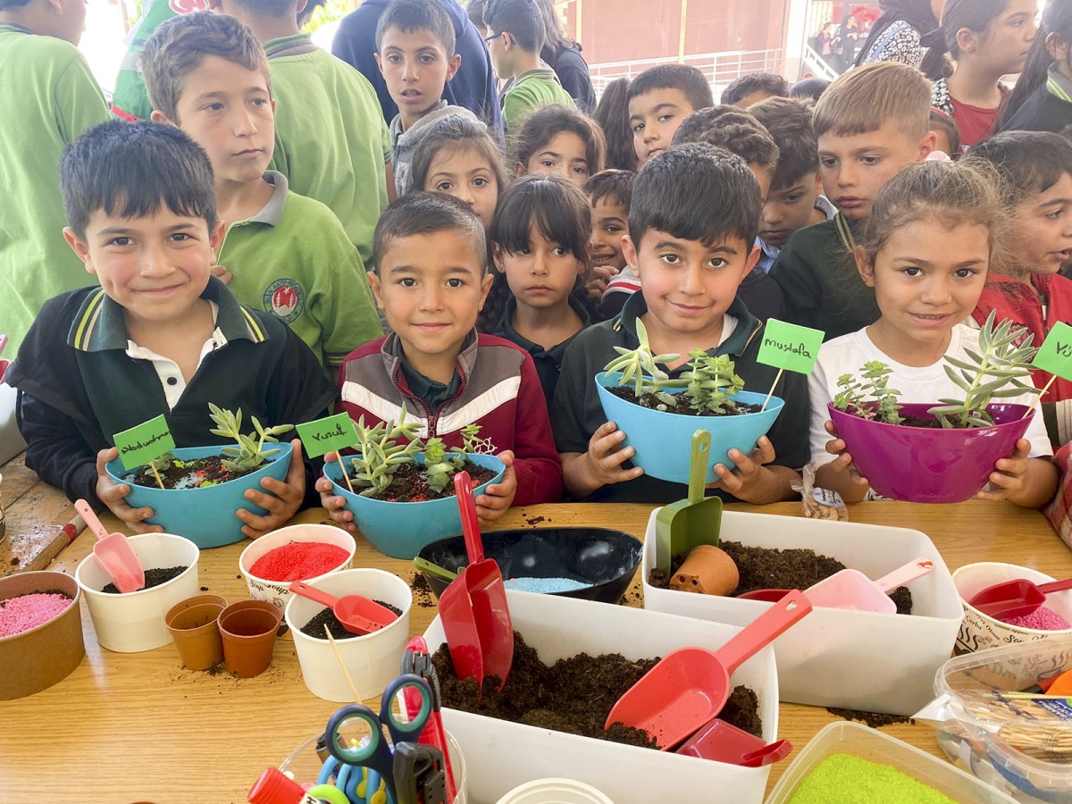 Adapazarı’ndan Hatay’a bilim köprüsü kuruldu