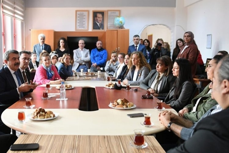 İstişareleri Kurumsallaştırmak İçin Adımlar Atacak