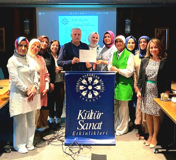 Sakaryada Bir İlk: Kadın Yazarlar Matinesi