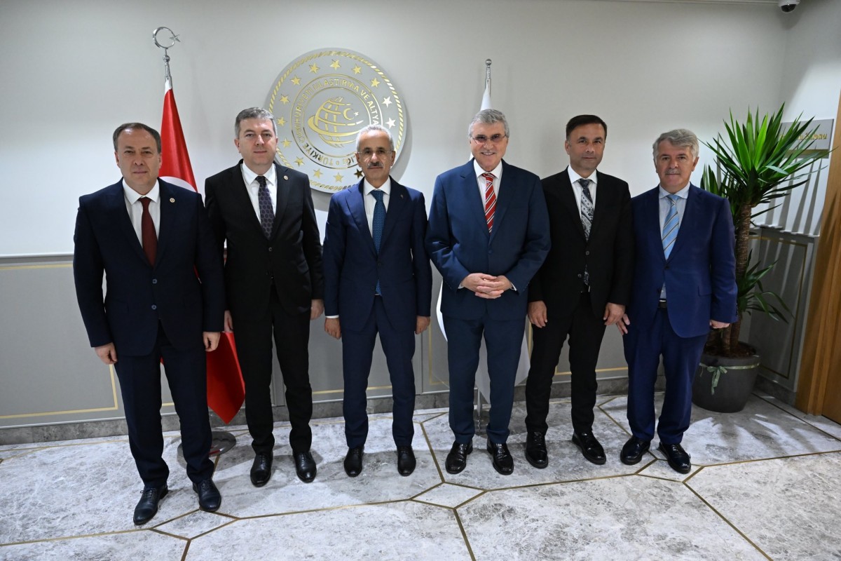 Başkan Yüce’den ‘şehir içi raylı  sistem’ açıklaması