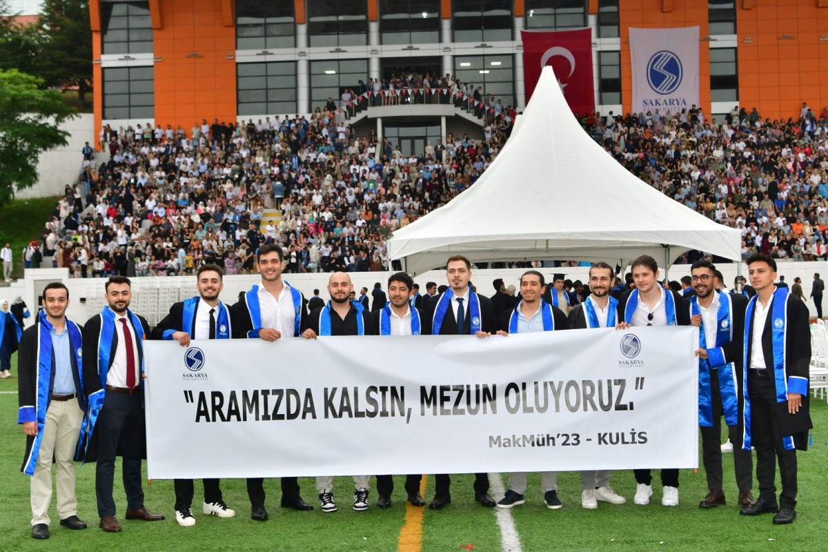 Genç Mühendislerin Mezuniyet Heyecanı