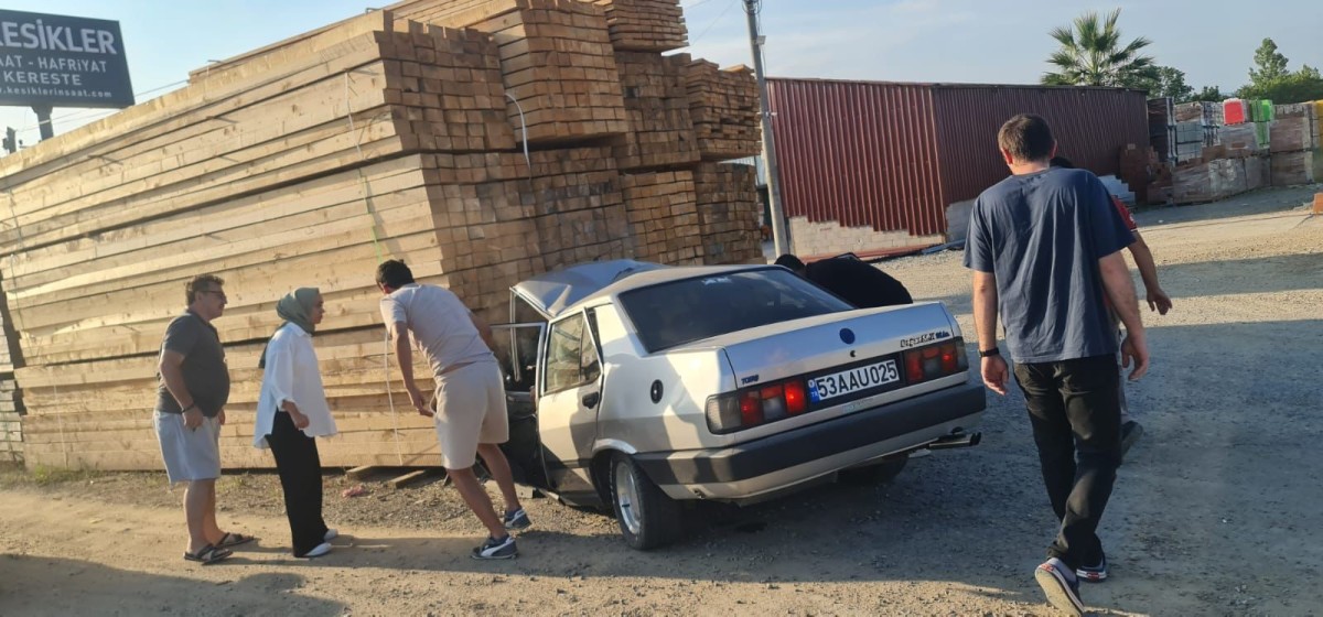 Kocaali’de görülmemiş trafik kazası!