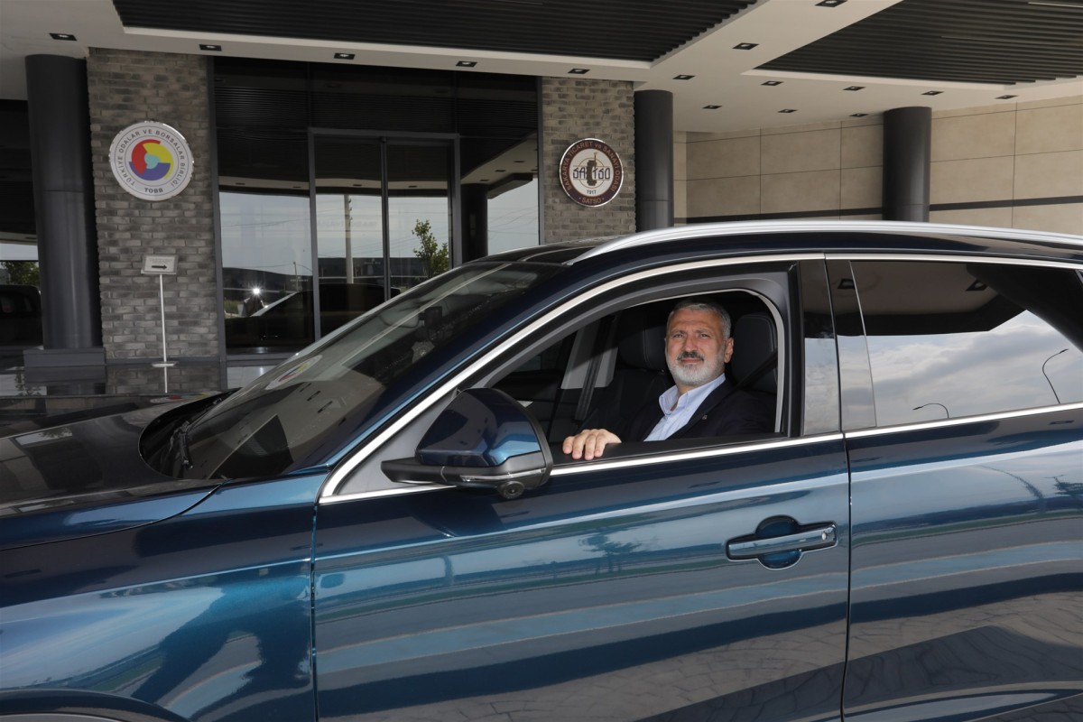 SATSO Türkiye'nin yerli ve milli otomobili TOGG'u teslim aldı