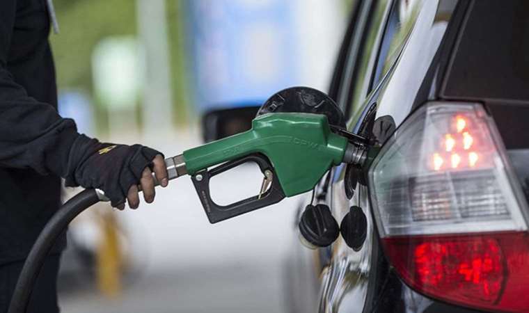 Motorinin ardından benzine de dev zam! 