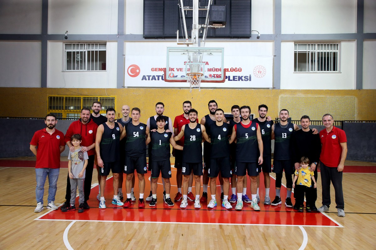 Büyükşehir Basket hazırlık  maçında fark attı: 93-65