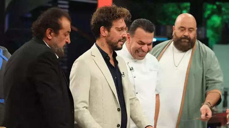 MASTERCHEF 7'İNCİ ELEME ADAYI KİM OLDU, hangi isim? MasterChef'te haftanın son eleme adayı olan yarışmacı ve haftanın tüm eleme adayları...