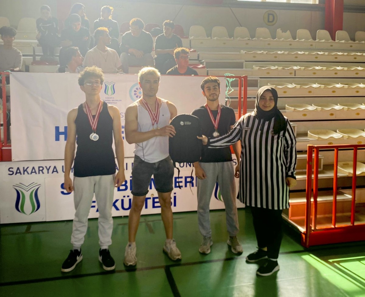 100. yıla özel bilek güreşi turnuvası