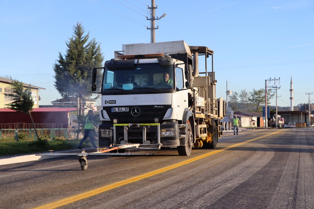 Büyükşehir Kaynarca’nın  merkezini tablo gibi işledi