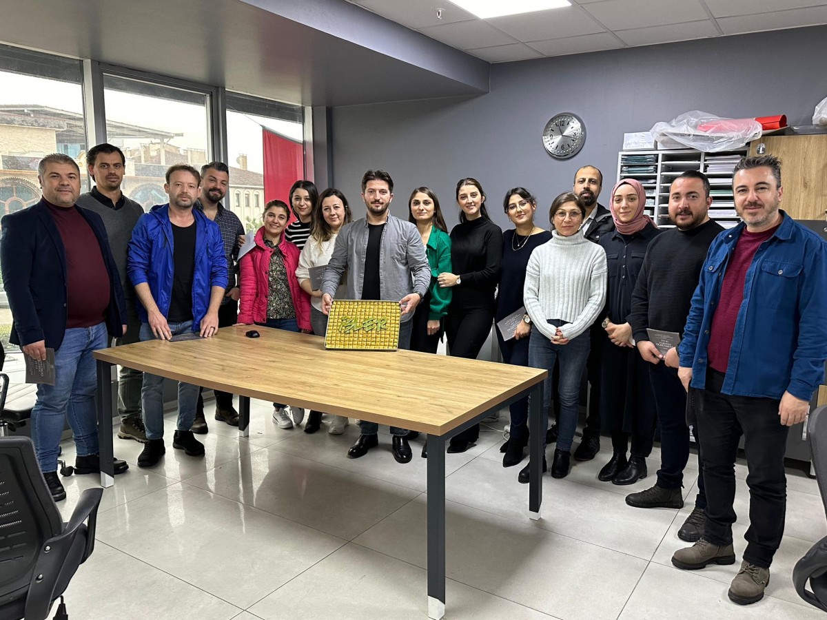 İşler Kitabevinin 24 Kasım Öğretmenler Günü Geleneği Değişmedi