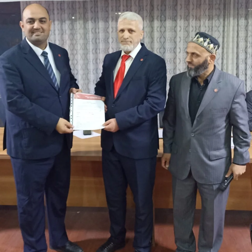Saadet Akyazı'da iki Aday Adayı ile sahneye çıktı
