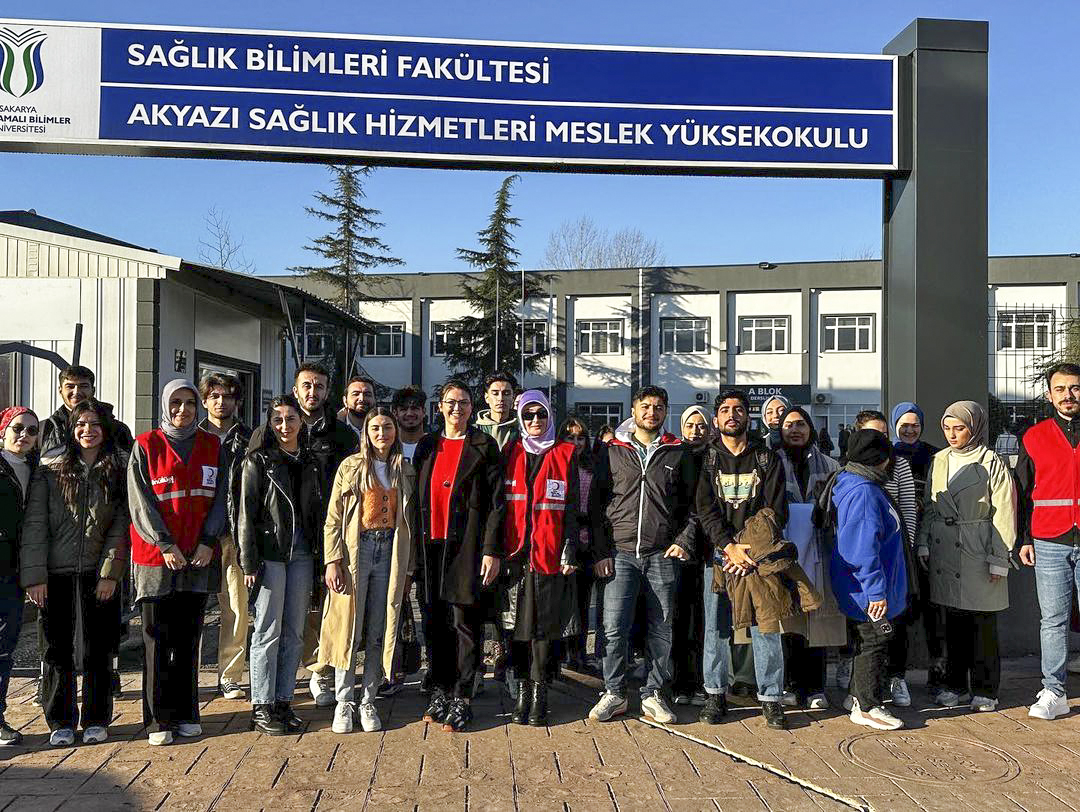 SUBÜ’lüler Dokurcun’da sağlık taraması yaptılar