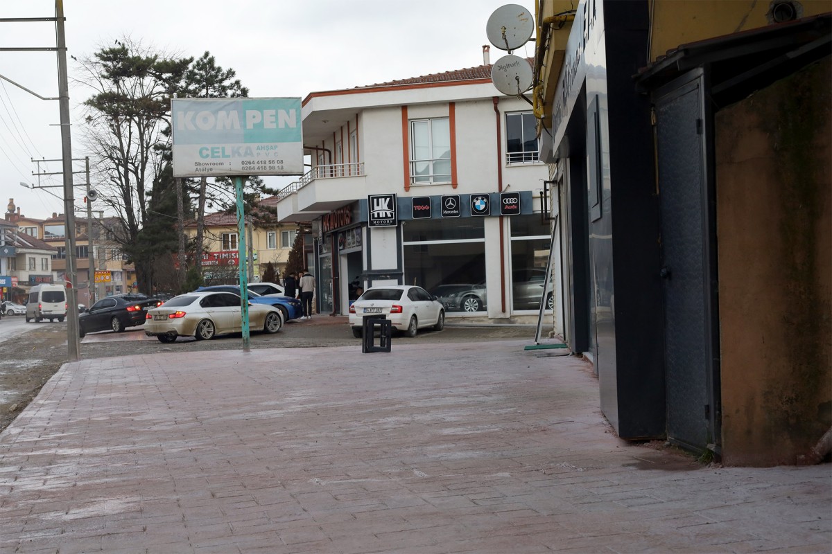 Akyazı Ada Caddesi Büyükşehir’le  yeni bir yüze kavuşuyor
