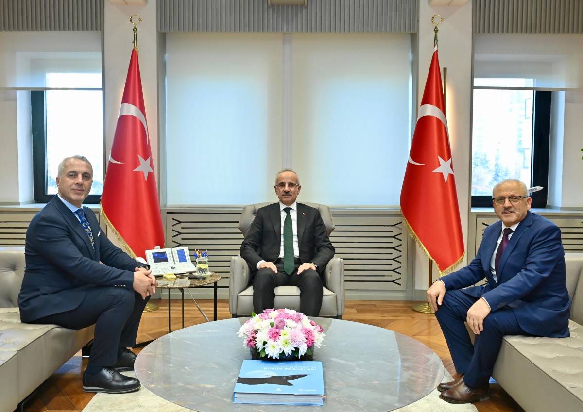 BAŞKAN BABAOĞLU’NDAN SÜRPRİZ ZİYARET