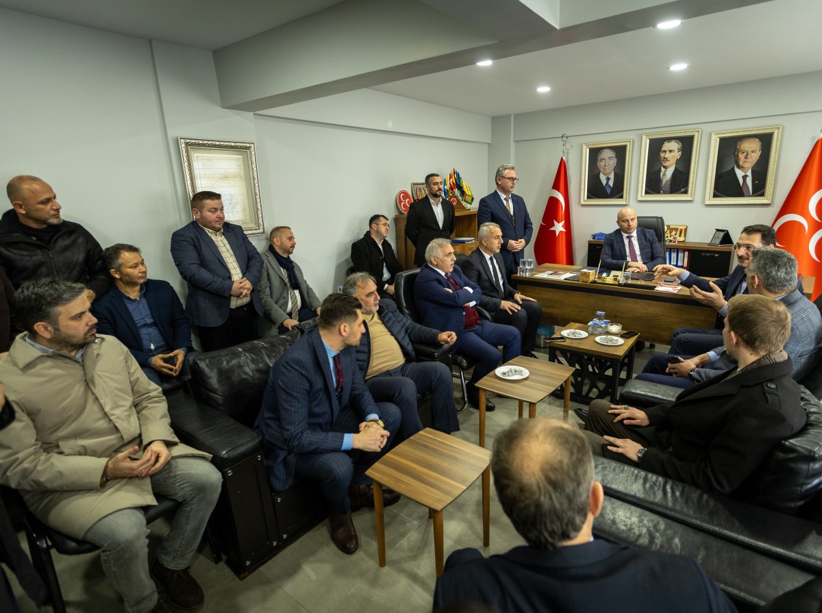 AK Parti’nin kurmaylarından Hendek Belediyesi’ne destek ziyareti