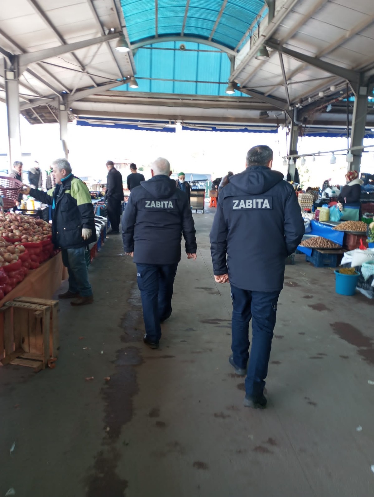 Sapanca Belediyesi Zabıta Ekipleri Pazar Denetimde