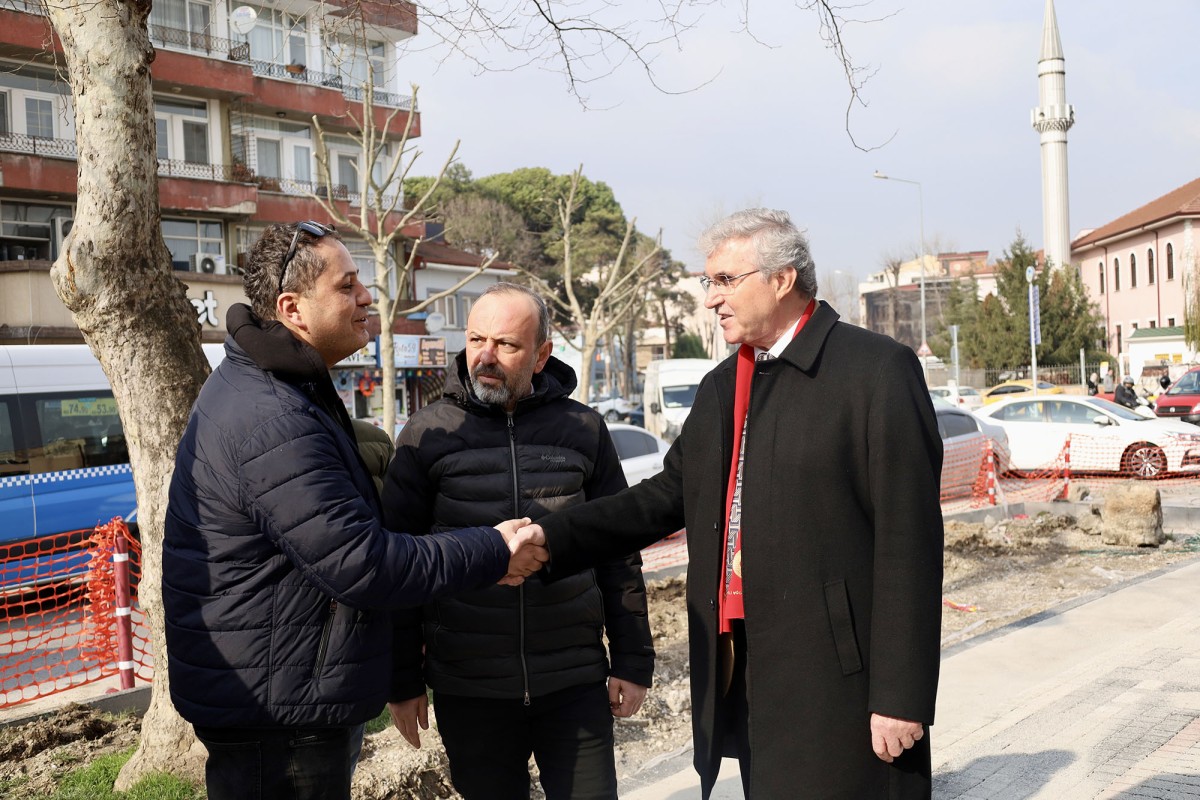 Başkan Yüce: “Şehrin kalbindeki ticareti hızlandıracak  sosyal bir alan inşa ediyoruz”