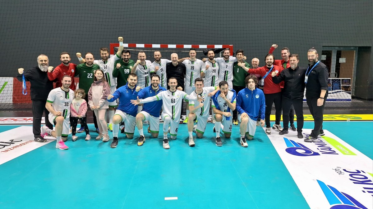 Büyükşehir Hentbol galibiyet  serisine İstanbul’da devam etti: 33-36
