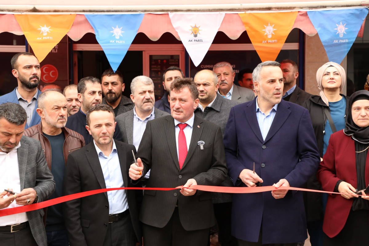 FERİZLİ SEÇİM İRTİBAT BÜROSUNDA COŞKULU AÇILIŞ