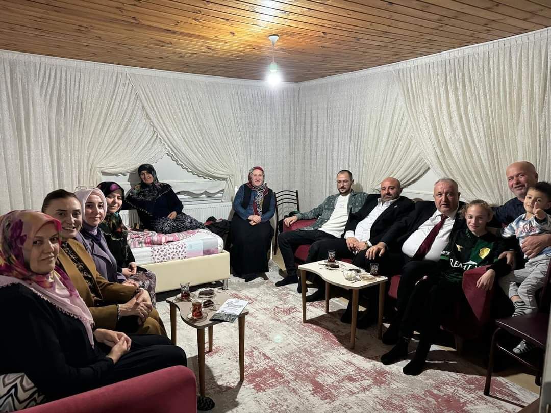 Söğütlümüz için el ele, gönül gönüle