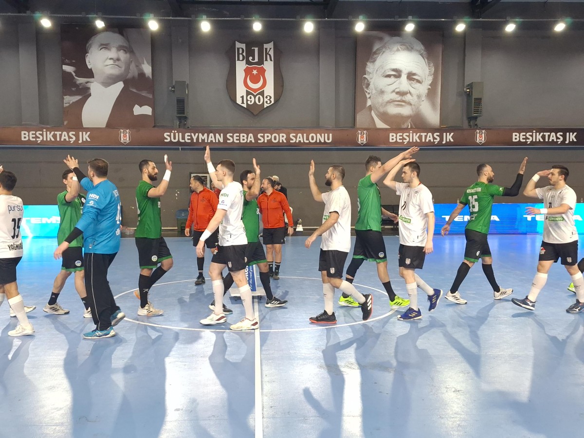 Büyükşehir Hentbol liderliği Beşiktaş’tan aldı: 43-38