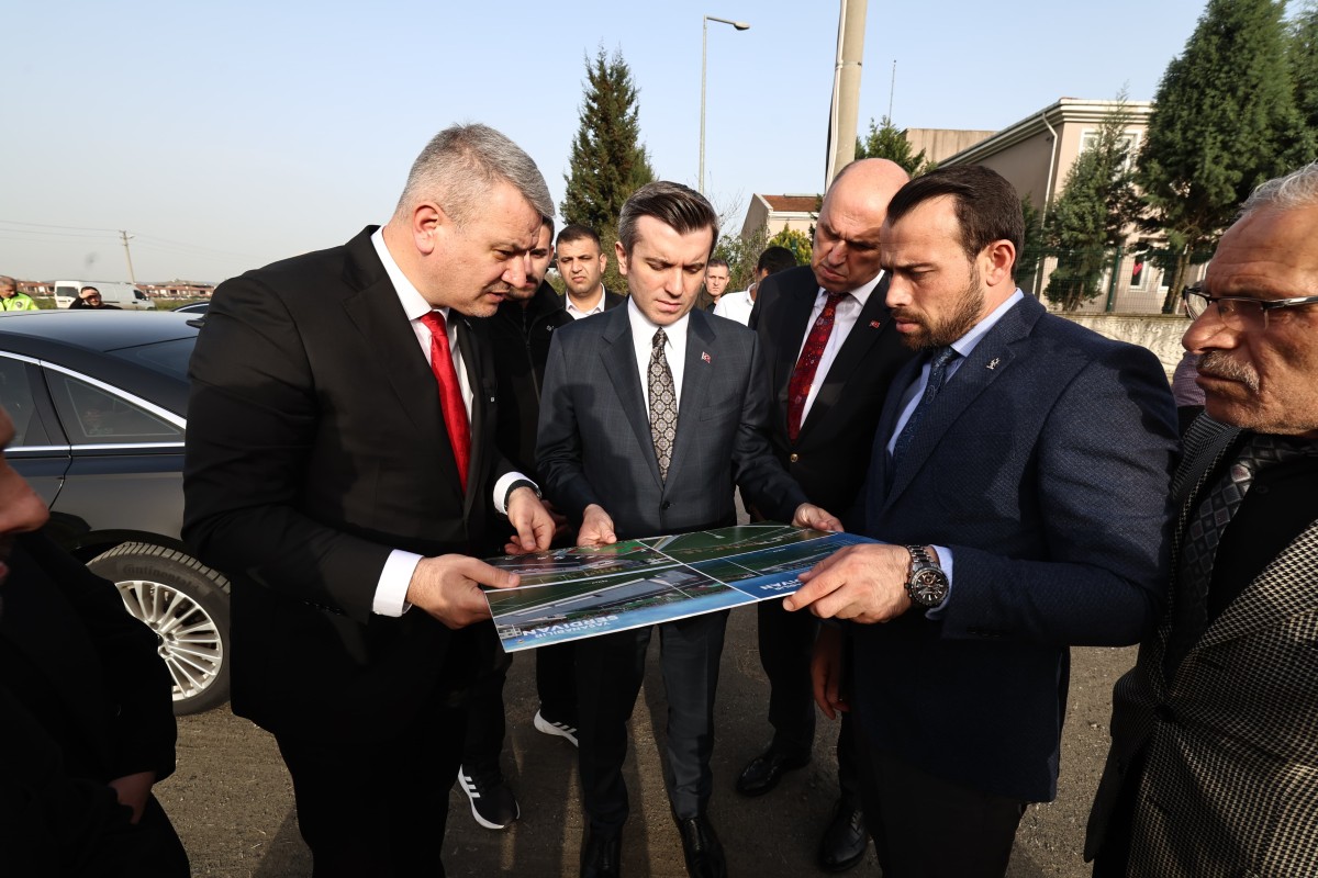 Çelik Sakaryada Destek Topladı:Serdivana Hizmet Etmek İçin Yola Çıktık
